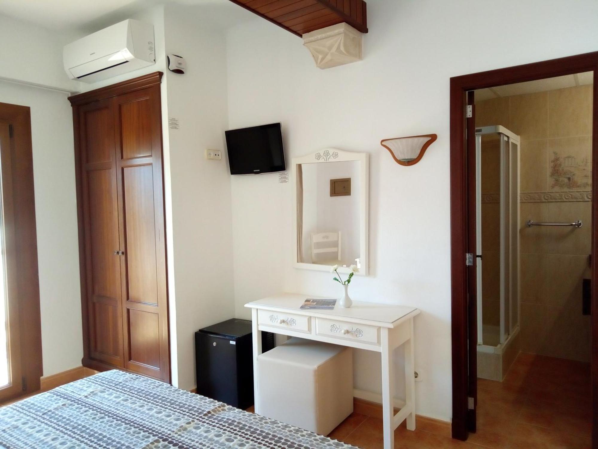 Hotel Ses Puntetes Cala d'Or  Room photo